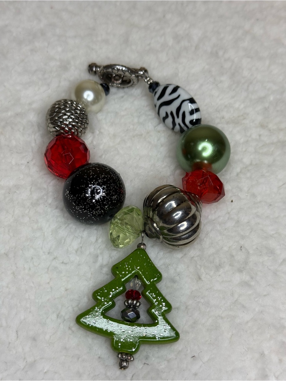 Green Christmas Tree Charm Beaded Bracelet - Women Jewelry